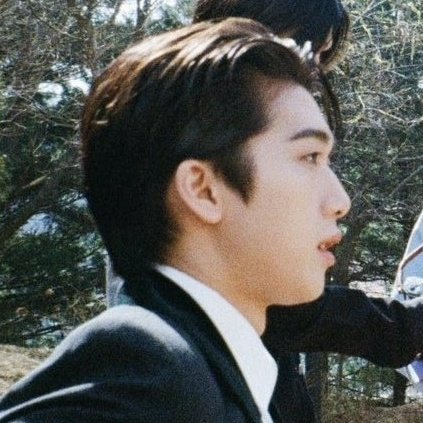 yoonbinlogy's tweet photo. 2019                                               2023 https://t.co/t50zVoj2x4
