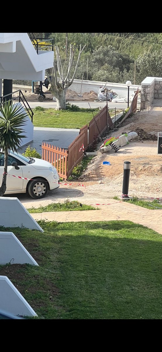 cassidysw's tweet photo. POV. @easyJetholidays think sending people to a construction site and closing down the case before a considering a full refund is acceptable customer service #holidays https://t.co/SqM9lrtlwR