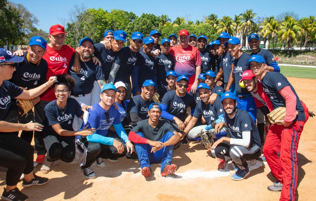 DiazCanelB's tweet photo. Felicidades, queridos militantes de la esperanza y el futuro de la nación. De la @OPJMCuba y de la @UJCdeCuba venimos y de ustedes nos sentimos parte,
cada 4 de abril. Feliz aniversario. #CubaViveYTrabaja por su niñez y su juventud. https://t.co/DyGThFbgNH