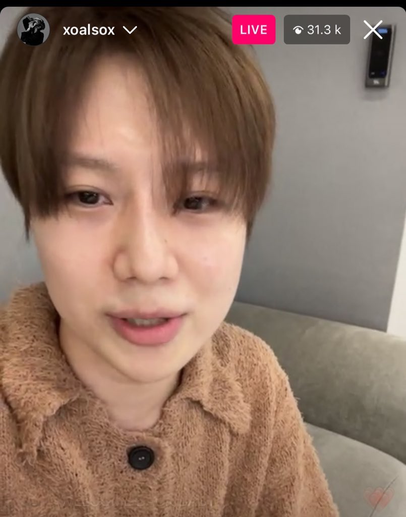 omggminho's tweet photo. 230404 Taemin Insta live summary 🤍

- Fanmeeting April 22-23 - will be doing 4 shows!!
- Starting filming tomorrow for fanmeeting content
- New cat is male, called Daengi 댕이
- He tried naming the cat ‘짝’ (jjak for jjakkoong (짝꿍)) but it didn’t stick https://t.co/8YRUu4aLuT