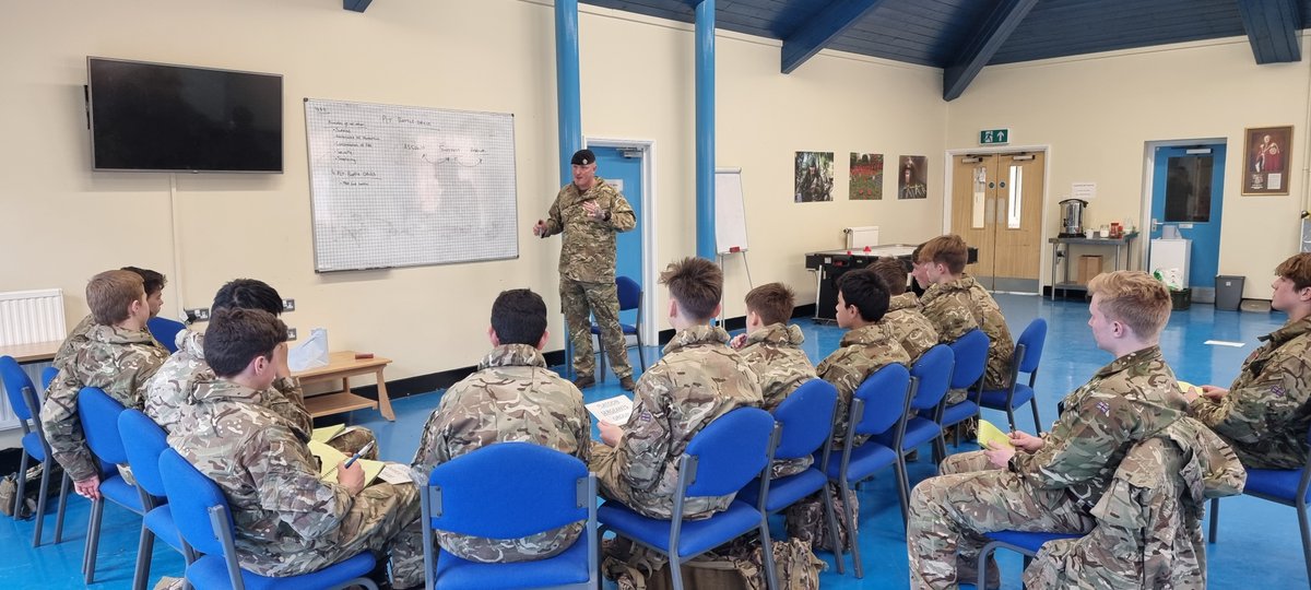 AbingdonSchCCF's tweet photo. A big thank you to all the NCOs and Staff who gave up their time to come and help teach / assist with this year's camp. Without them, the cadets wouldn't get these opportunities to develop the key skills the CCF aims to provide. https://t.co/1E7wY0WZIM
