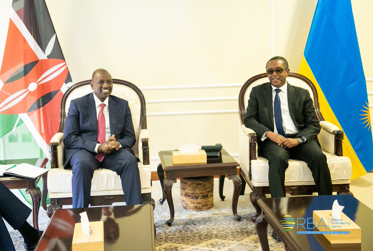 rbarwanda's tweet photo. BREAKING:

President of Kenya, William Ruto arrives in Rwanda for a two-day State Visit.
#RBANews https://t.co/NYaorIr7oQ
