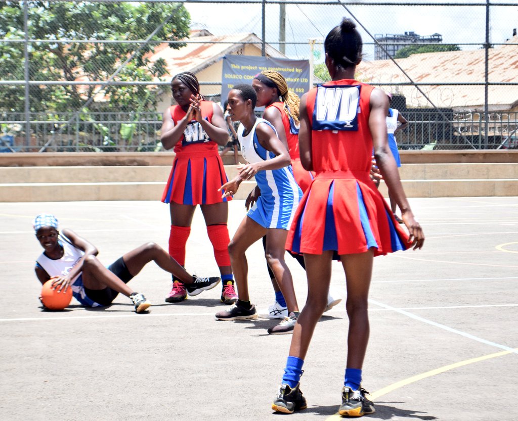 NetballUpdates1's tweet photo. #MatchDay | #TuesdayAction #Game2
HT'
NIC NC vs Busia Greater Lions
Q1: 15-08
Q2: 27-13
#UNSL | #Shecranes256 | #UNF256
@NBSportUg @shecranes256 @VBugerere https://t.co/uw7D0tiDaf