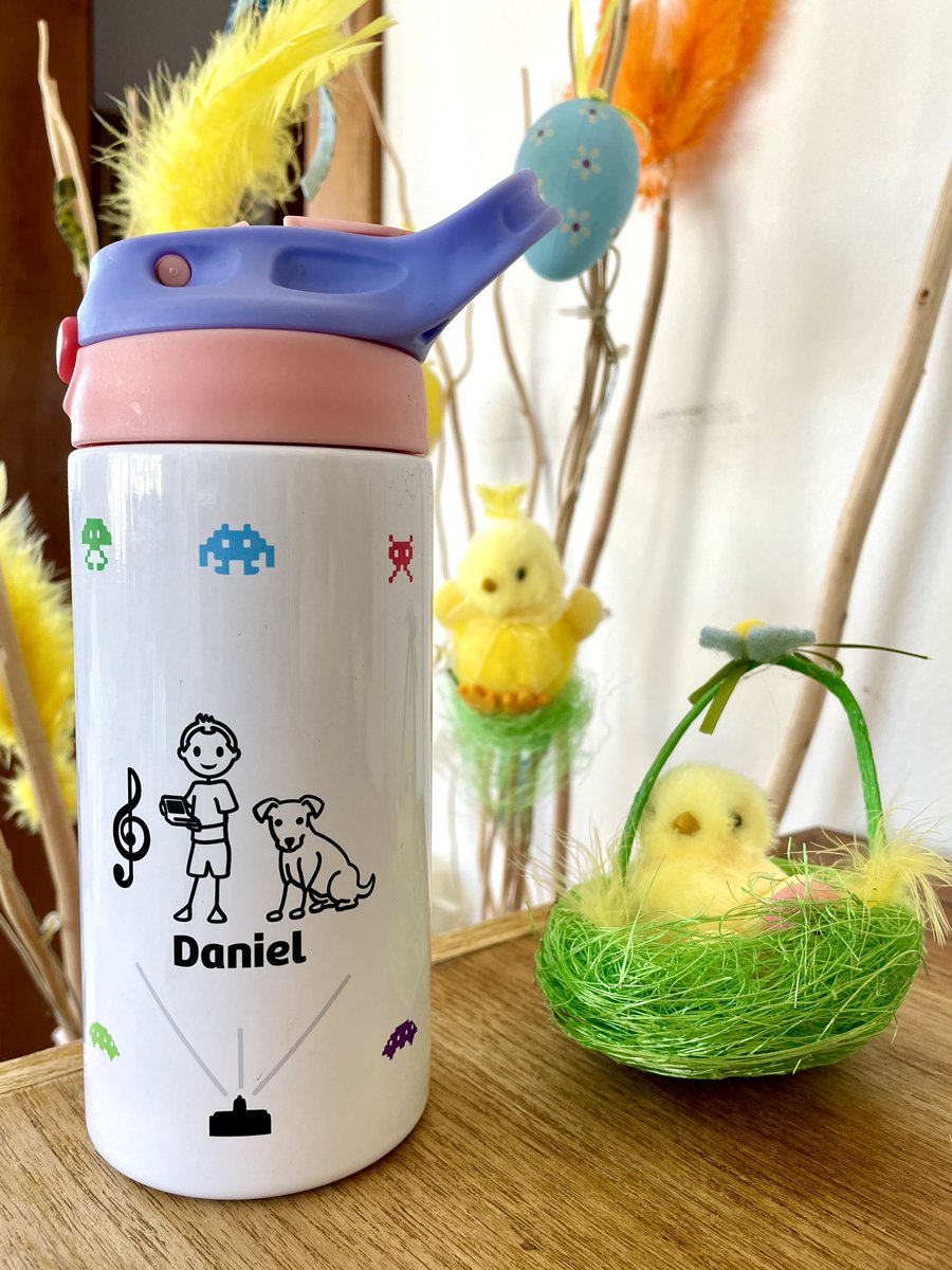 OP_English's tweet photo. Easter 🐣 20% Discount with the code EASTER.
Design your own gifts online!
.
#gifts #personalised #giftideas #easter https://t.co/clR8Pkcfl4