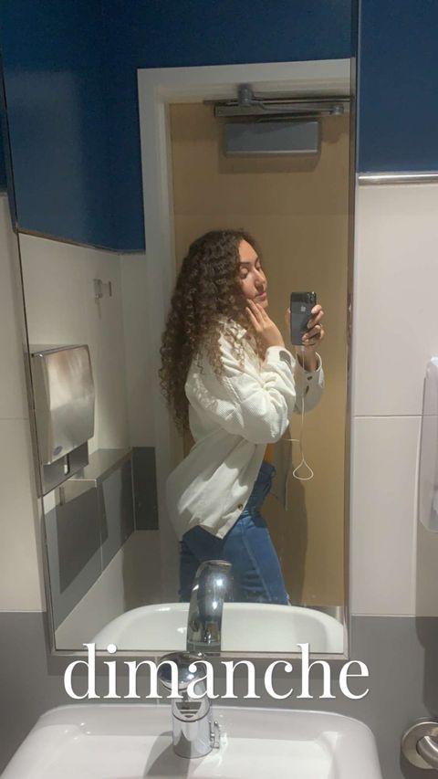me_ii_ka's tweet photo. "I respect the ones that respect me, that's why I have zero respect." #lastsummer #fitterbody #curls https://t.co/twkMBiNphi