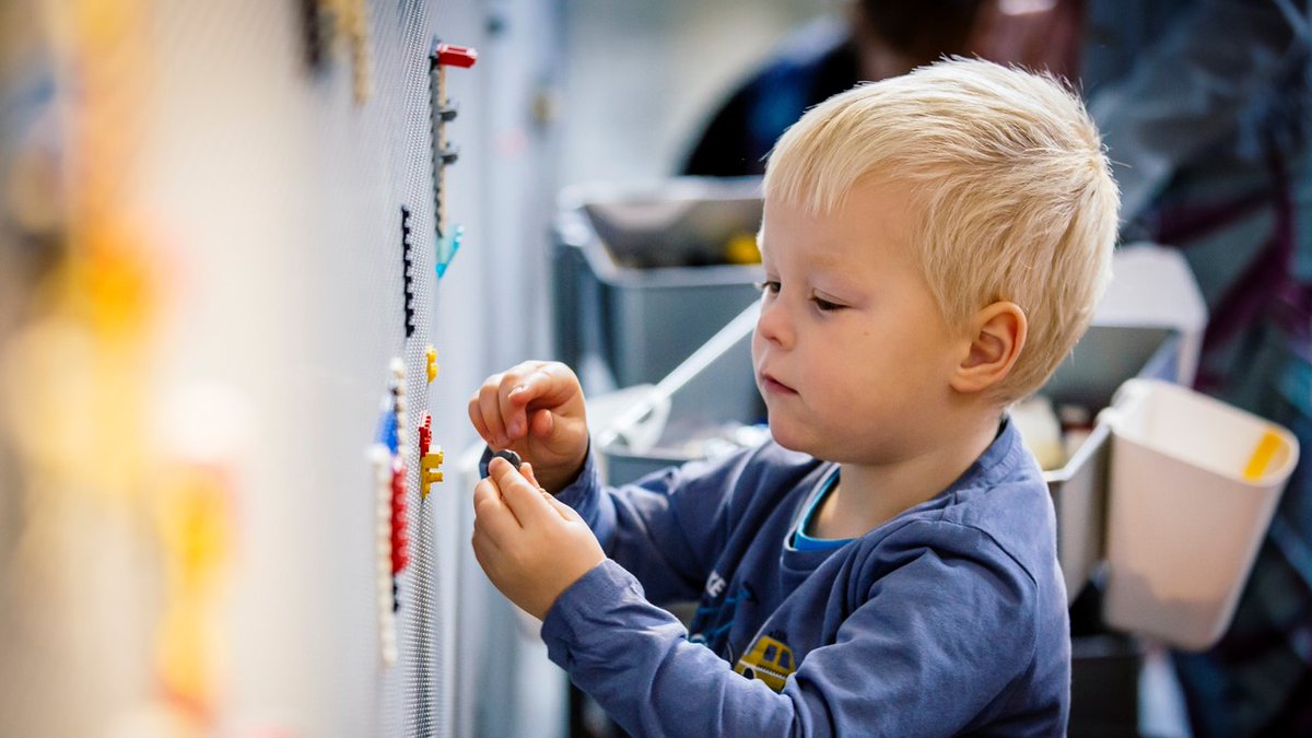 Brick by Brick: International LEGO® Brick Art celebrates amazing things you can do with simple plastic blocks. It features the work of 14 artists, designers and photographers around the world.

@Visit1066 <a href="/hastingsbc/">Hastings Borough Council</a> #Lego #Free
ow.ly/6rBo50MwiKh

©James Mulkeen