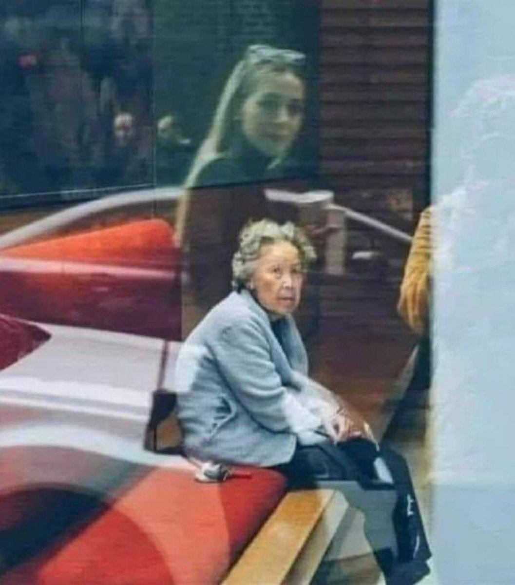 stockplaymaker1's tweet photo. Reminder 🚨

"You work 8 hours to live 4.
You work 6 days to enjoy 1.
You work 8 hours to eat in 15 minutes.
You work 8 hours of sleep 5.
You work all year just to take a week or two vacation.
You work all your life to retire in old age.
And contemplate only your last breaths.
Eventually you realize that life is nothing but a parody of yourself practicing your own oblivion.
We have become so accustomed to material and social slavery that we no longer see the chains.. "
Life is a short journey, live it!