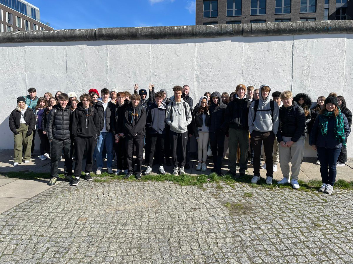 CHSC_History's tweet photo. Day 3: East Side Gallery and Alexanderplatz https://t.co/vpb6FsXz3K