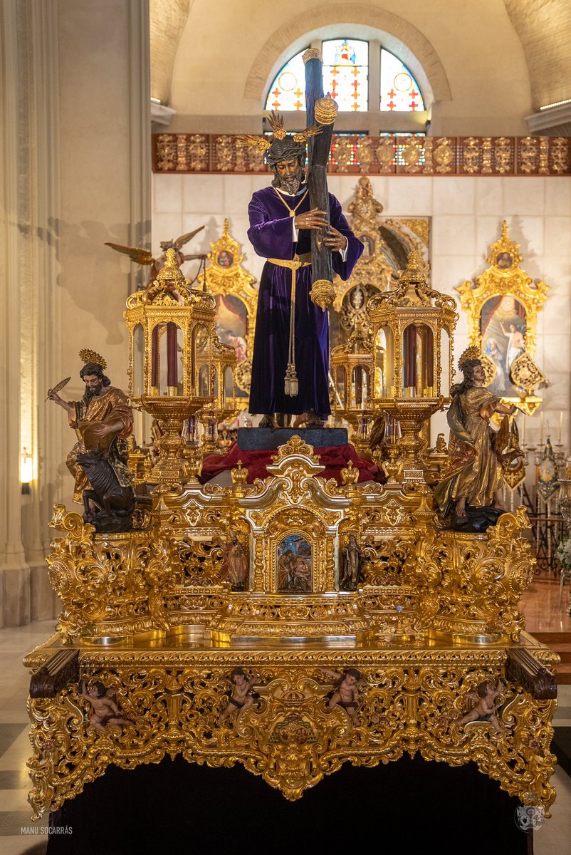 Hdad_LosGitanos's tweet photo. En nuestro Santuario poco a poco todo va tomando forma para vivir la #MadrugáGitana23.
Hoy Nuestro Padre Jesús de la Salud amanece en su paso con su túnica lisa de terciopelo morado de seda.

#SaludyAngustias . https://t.co/DZT6ckH1B1