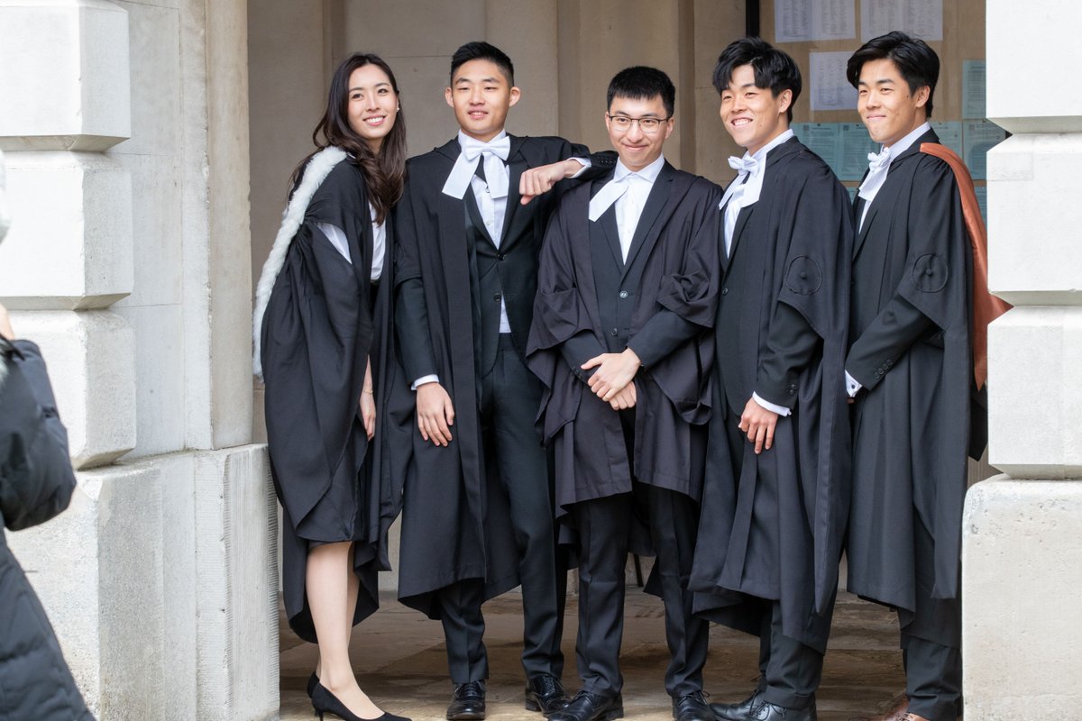 🎓 Congratulations to everyone who graduated this weekend! We were overwhelmed by all the joy and pride at the ceremonies 😊 

#CambridgeAlumni #UniversityOfCambridge #CambridgeUniversity #Cambridge