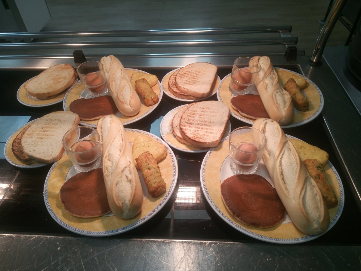 We're all about making sure that every participant feels welcome and included, so the catering team at <a href="/AberdoveyCentre/">Outward Bound Aberdovey / Aberyfi and Ogwen</a> have been preparing a pre-sunrise cooked breakfast to help support young people who are observing Ramadan.