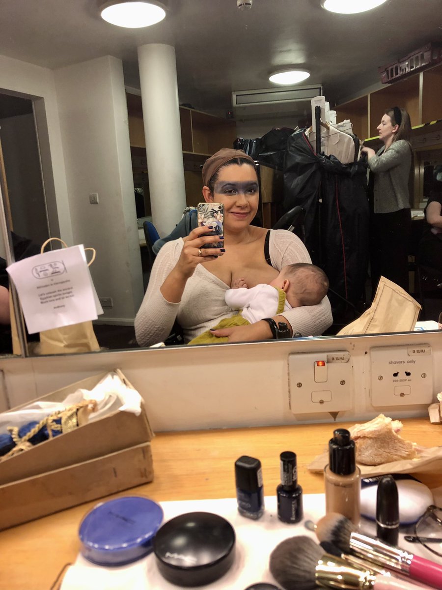 It’s the penultimate @E_N_O #Akhnaten & it’s extra special because it’s a #relaxedperformance. Just another way that ENO is bringing opera to every part of our society. Here’s Eve enjoying a pre show lunch, & sporting an Egyptian beard for the occasion #breastfeeding #LoveENO