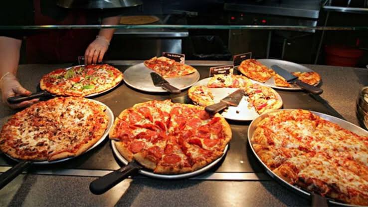 Pizza Hut All You Can Eat wasn’t just a Ramzan Deal, it was the cultural phenomenon 

The salads, the pizzas, the experience, the ambiance 

Pakistan peaked - you just had to be there