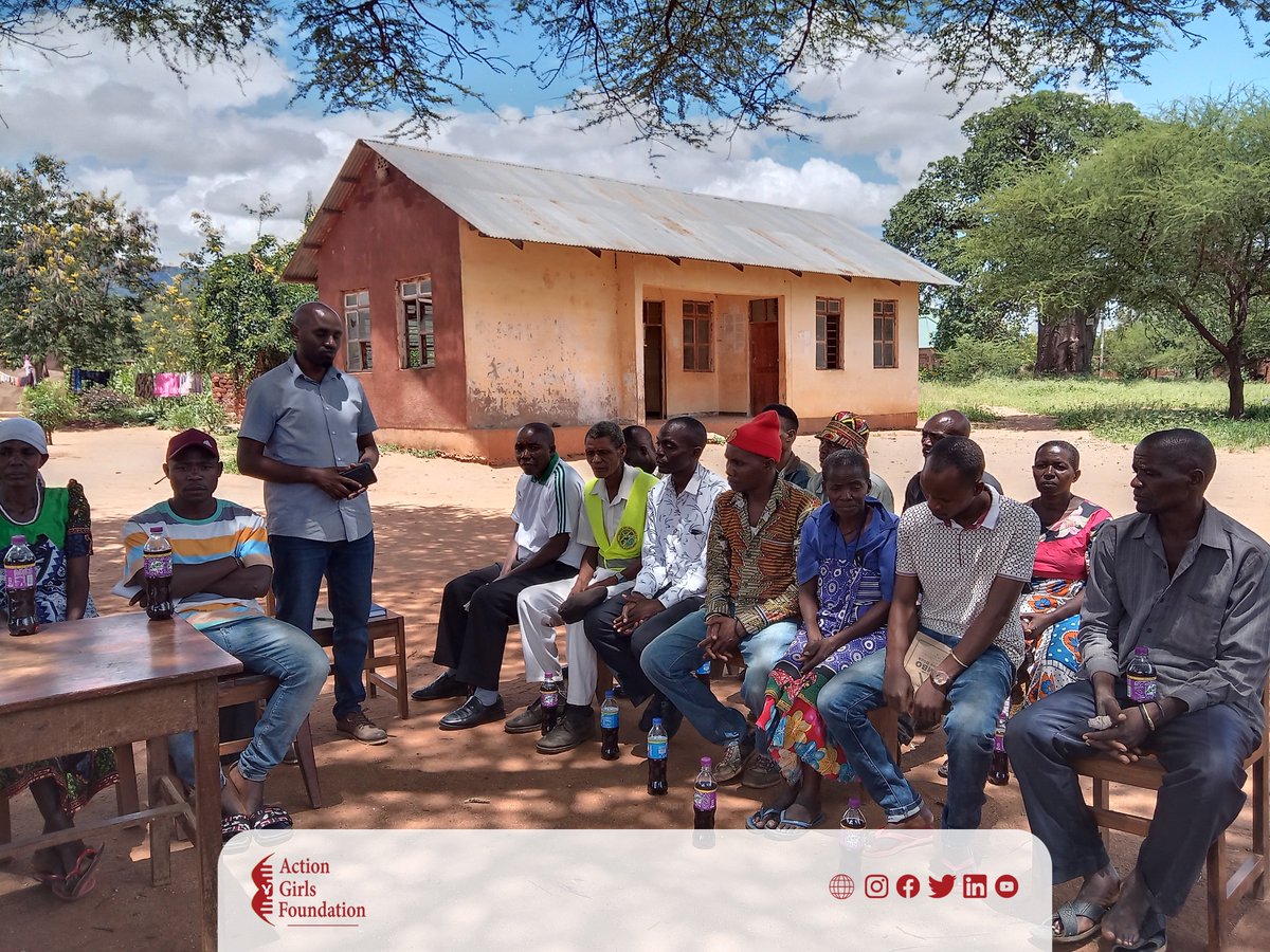 agftz01's tweet photo. Last week, AGF has intervened in the Chunyu village govt meeting through the #KijanaWajibikaProject in an effort to sensitize the community on the need of #YouthInclusion in the health facility governing committees.
#SwissEmbasyTz #InclusiveHealthSystems
@SwissDevCoop https://t.co/h6tWXGNcXs