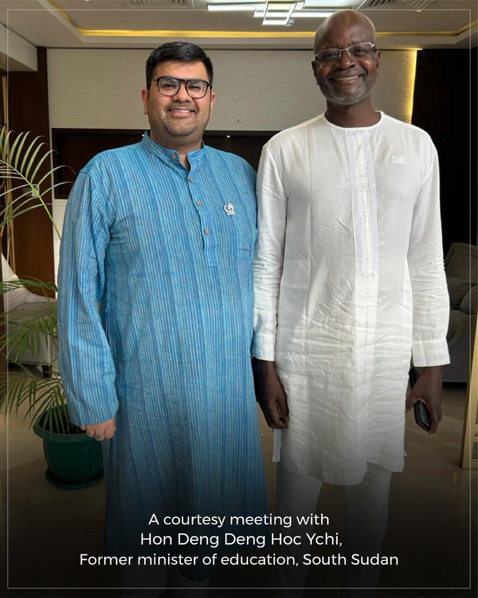 Kind enough to meet current and former minister for education.. The minister highlighted various needs for developing a collaboration in educational sector and with institutions of higher learning 

#southsudan #peace #diplomacy <a href="/eoijuba/">India in South Sudan</a>