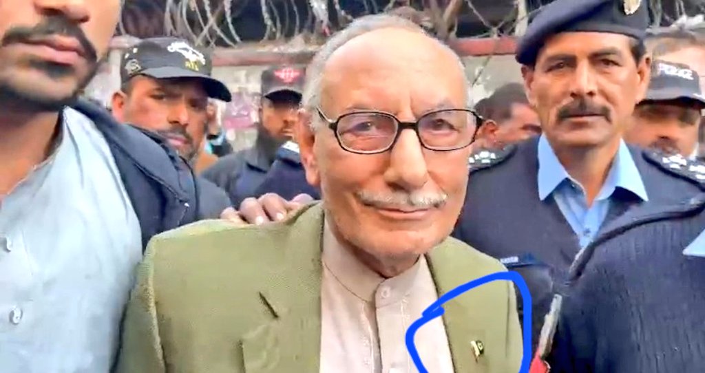 <a href="/mohsin_spal/">Mohsin Spal Cp</a> <a href="/sheikhk01761845/">SK Sahil</a> <a href="/AqMkw/">𝘼𝙍𝙄𝙁 𝙌𝘼𝙈𝘼𝙍</a> @AfzalSialPk <a href="/farooq1111/">Muhammad Farooq Qadri</a> @saman_q555 <a href="/Aao_Nizam_Badlo/">چہرے نہی نظام بدلو</a> <a href="/PATofficial_INT/">PAT International Official</a> <a href="/PAT_1989Khb/">عام آدمی</a> <a href="/Usman_KhanPAT/">Usman Hashim Ali Khan</a> <a href="/imtiazwanhar/">Malik Imtiaz Awan</a> <a href="/KfatimaJaved/">Kaneez Fatima Javed</a> <a href="/MSMDRAJANPUR/">MsM Distt Rajan Pur</a> <a href="/MSMofficialCP/">MSM Central Punjab</a> <a href="/HammadMSM/">Hammad Mustafa🇵🇰</a> <a href="/pat_raheel/">Raheel Kayani</a> <a href="/EngAftabAhmed/">𝕬𝖋𝖙𝖆𝖇</a> <a href="/FaizanshabirPAT/">shabbir usmani</a> <a href="/DrSabirplf/">Dr.Sabir Abu Maryam</a> <a href="/UswahTahir1/">Uswah Tahir</a> <a href="/ahmadarain8/">Ahmad arain</a> <a href="/Ali_N_12/">علی .... ⁦🇵🇰⁩</a> <a href="/bongoo_1/">‏یارِ من</a> <a href="/bazmeurdua/">بزم اردو Bazm_E Urdu</a> <a href="/MQ_g22/">@MQasim2056</a> <a href="/Farog_e_Urdu/">فروغ اردو</a> <a href="/ChAsifGujjarpat/">Ch Asif Ali Guجar</a> <a href="/taniyakh/">T A N I A - K H A N</a> <a href="/khokhar_13/">MasterAlpha</a> <a href="/ex_pess/">Pakistan Ex Servicemen Society (PESS)</a> <a href="/Gumnaam_Girl/">Anonymous Girl</a> <a href="/0078z/">Siar Ahmad Hamdard</a> <a href="/farahdurranii/">𝐂𝐡𝐮𝐥𝐛𝐮𝐥𝐢👑</a> @Farhan4UPk غداروں نےجفاکشوں سے......
کیسا بیر روا۶ رکھاھے😢
وطن کےبیٹوں نے پھربھی
وطن کاجھنڈا سجارکھاھے.
#فروغ_اردو ایک جنون ,ایک عشق ھےپاکستان کےساتھ  
 @PakPakist <a href="/Sa_ba_G/">Saba Khan Mahar</a> 
<a href="/Xyzy2k/">Patriot Pakistani 🇵🇰</a> <a href="/Aao_Nizam_Badlo/">چہرے نہی نظام بدلو</a> 
<a href="/AqMkw/">𝘼𝙍𝙄𝙁 𝙌𝘼𝙈𝘼𝙍</a> <a href="/Ghazi590/">ٹیکنالوجسٹGhazi</a> <a href="/NTahir857/">ANTahir</a> <a href="/chamktasitara/">✨ تابندہ ✨</a> <a href="/IbneAda79665258/">💫💦💫ابن آدم💫💦💫</a>