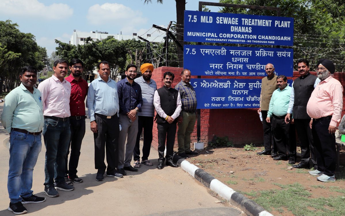 SwachhBharatGov's tweet photo. As a part of the #SwachhYatra, a team from Jammu and Kashmir visited the city of Chandigarh to adopt the best #SwachhPractices undertaken by the city. #Swachhotsav promotes sustainable #SwachhActivities to enhance the vision of #GarbageFreeCities. https://t.co/FFyMIgN3i8