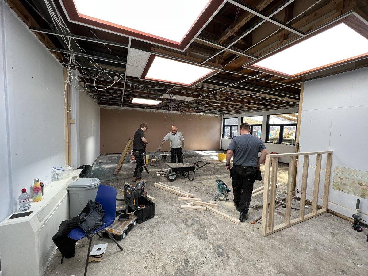 CastlewayEYFS's tweet image. Are you ready for a #NurserySchool progress update? The team are working so hard and we love to see it! #WeAreGrowing #WeAreChanging #WeAreCastleway