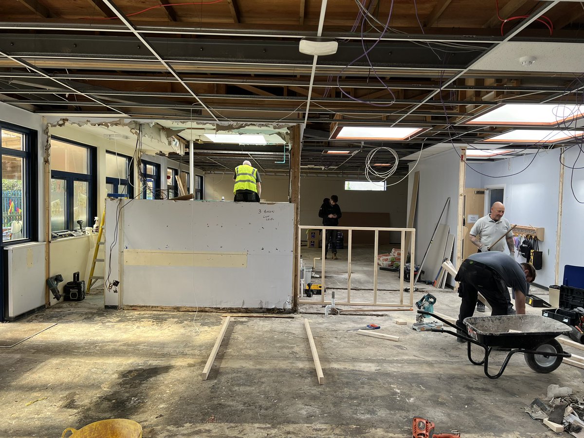 CastlewayEYFS's tweet image. Are you ready for a #NurserySchool progress update? The team are working so hard and we love to see it! #WeAreGrowing #WeAreChanging #WeAreCastleway