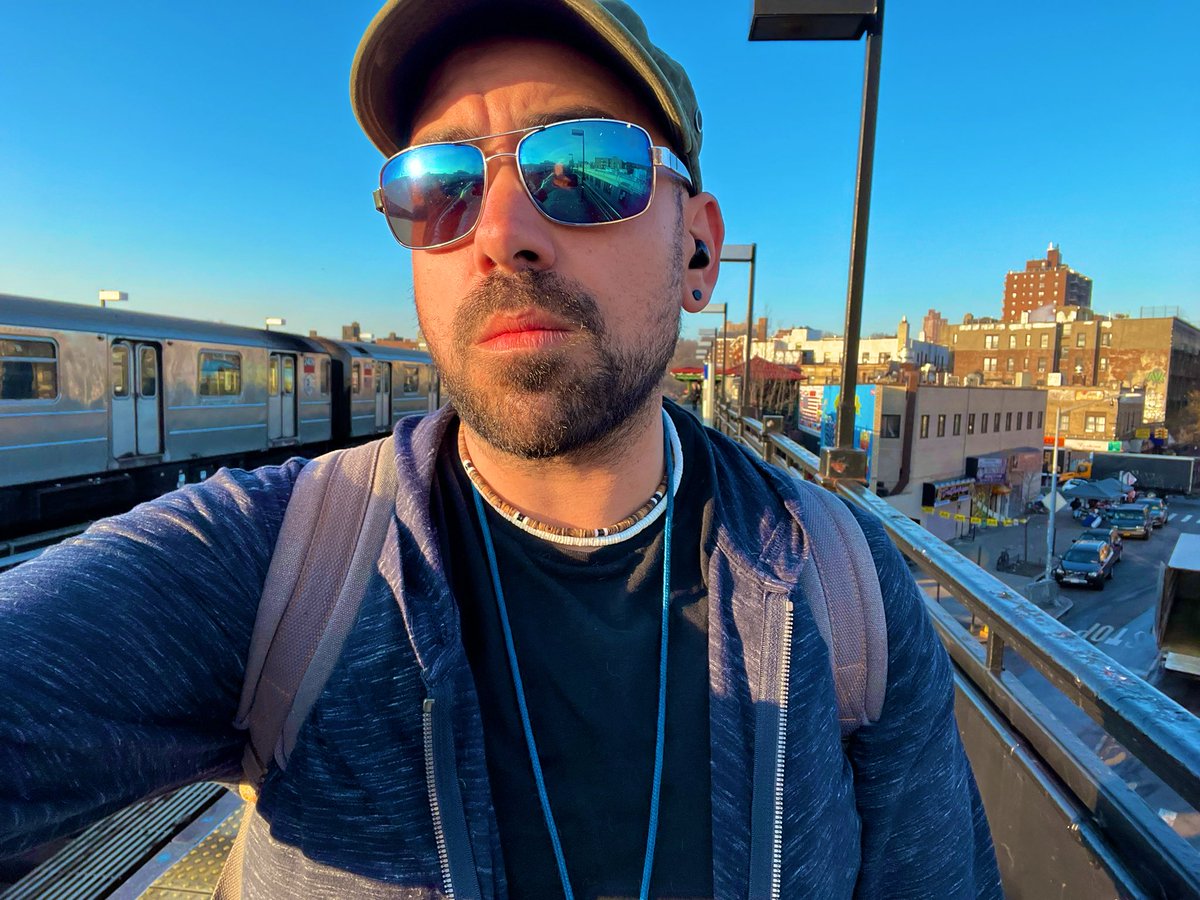 brclothwrites's tweet photo. Good morning!
I was rushing so fast this morning I have no clue what color my underwear is.
Let’s just be grateful I’m wearing underwear.
#itsoneofthosedays https://t.co/of0yDb4Zp9