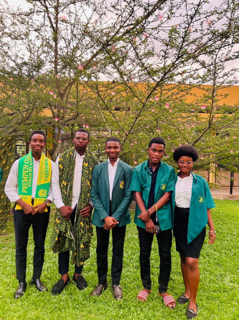 SOpokuagyemang's tweet photo. I had the chance to join one of the Best fraternities in KNUST, the AMANADEHYEƐ (@amanadehye_ust) fraternity in their first General Meeting for the academic year.
I was warmly welcomed by the executive body and members.
The royal pair is indeed a great and enviable Pair.💙💚 https://t.co/qwNYw3477N