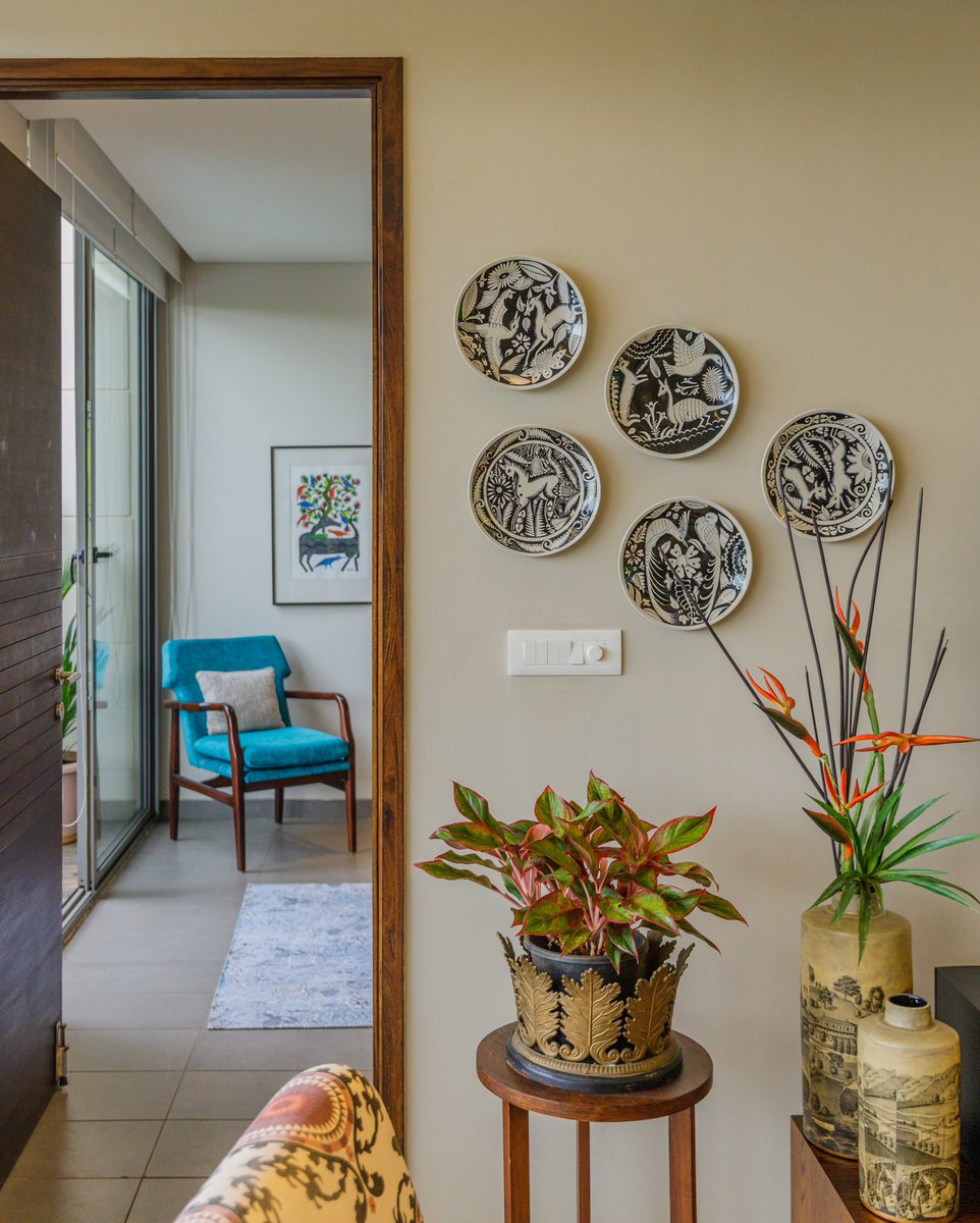 hireavilla's tweet photo. Step into a world of comfort and sophistication in our stunning villa. 

Beautifully appointed interiors that exudes warmth and elegance. 

Book now and experience the ultimate luxury villa vacation in Goa! https://t.co/yqV8X6Tfmp