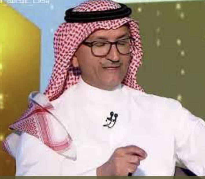 🌻شدني لقاء مع رجل ناجح  د.عبدالله حمد #الفوزان رئيس مجلس إدارة شركة  kpmG بلقائه ب#ذات على السعودية حين ذكر أن أهم أسباب نجاحه بعد توفيق الله :برّه بوالديه وتوجيهات أبيه وكما أشار اخي أ/علي الشدي
#رحلة_نجاحه  كان فيها طموح وإصرار
وحقق ما يطمح له بتوازن مع ما يتطلبه عمله وأسرته