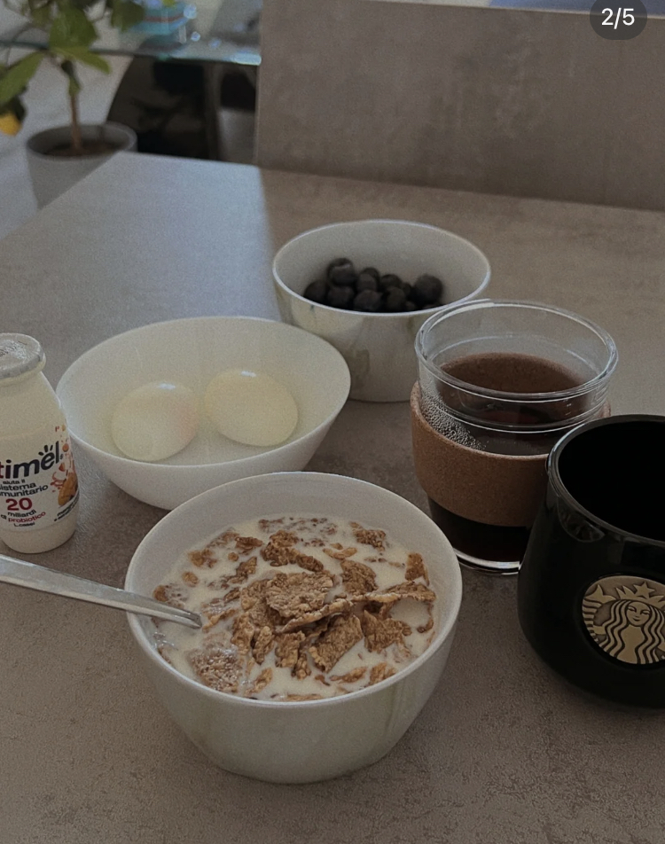 BeIIa_0369's tweet photo. Prepare yourself for breakfast and hope it's another good day https://t.co/1zAX4nFx4t