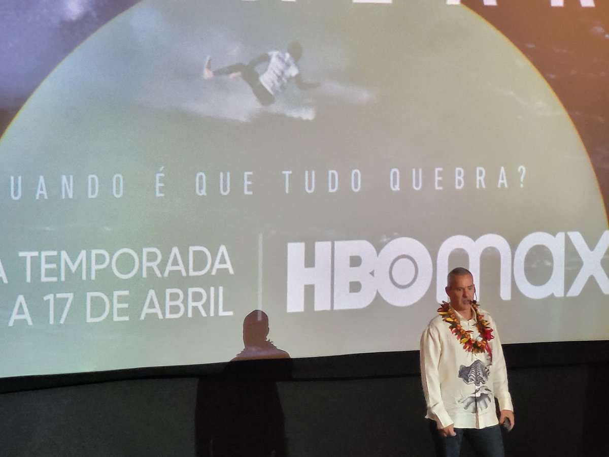 grippymedia's tweet photo. Fantastic to be invited to the Season 2 premiere of one of the great sport documentaries of recent times. Cheers, @andrew_cotton, for the invite! Out on #HBO April 17. πββοΈπ€ #100ftwave #surfing #nazare https://t.co/YSJdW7ESAa