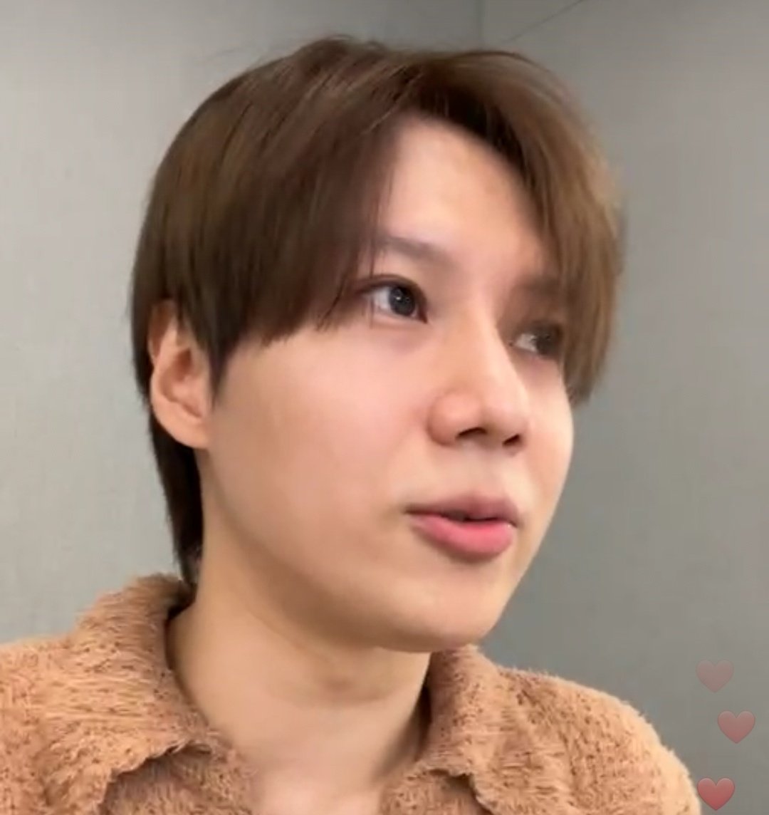 "Eu estou, de verdade, me sentindo muito bem! É só que eu estou com vontade de chorar agora."

Taemin disse vai nos seu melhor lado, se comunicar bastante e nos mostrar uma boa energia de novo