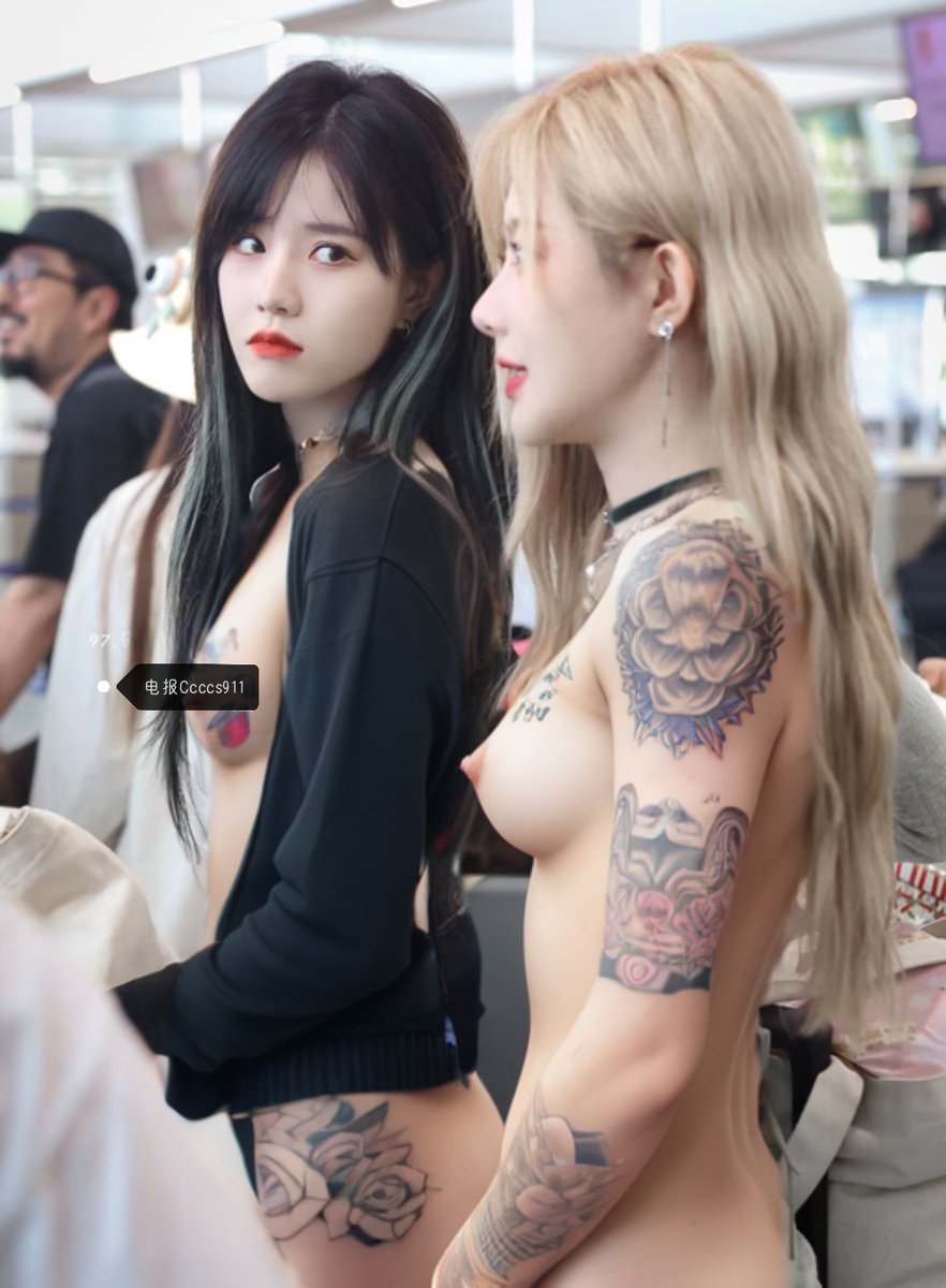 Ccccs911's tweet photo. #抖音 #TikTok  #抖音风  #抖阴 #推特红人 #福利 #反差女友 #反差 #漏 #纹身美女 作图制图私信或者电报@Cccc911 ＃合照  ＃射屏 ＃调教  ＃羞辱 ＃洗脑 ＃意淫 ＃母狗 ＃反 ＃配文 ＃图 #精厕 #合成 ＃精液 #曝光舍友 #爱豆  ＃ai  ＃换脸 https://t.co/y1cLEHB9jV