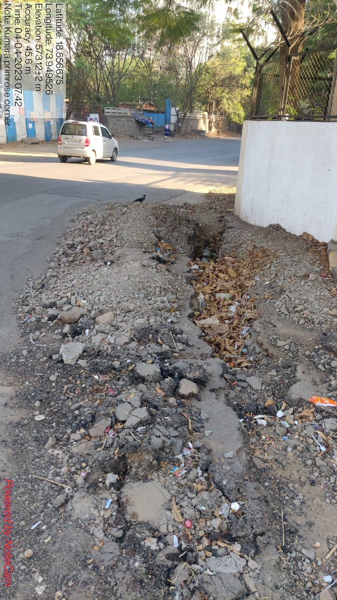 kumar_chs's tweet photo. @PMCPune
@KhswaPune 
@aaplasurendra 
@ThePuneMirror
@timesofindia
#sakal
#sakal_impact

Dear PMC Team,

(1/3)
For more than 3 months, around 400 meters long footpath (Kumar Primrose to Gulmohar Queenstown) have been dug up for Pipeline work which is over. https://t.co/CGLAGhBM45