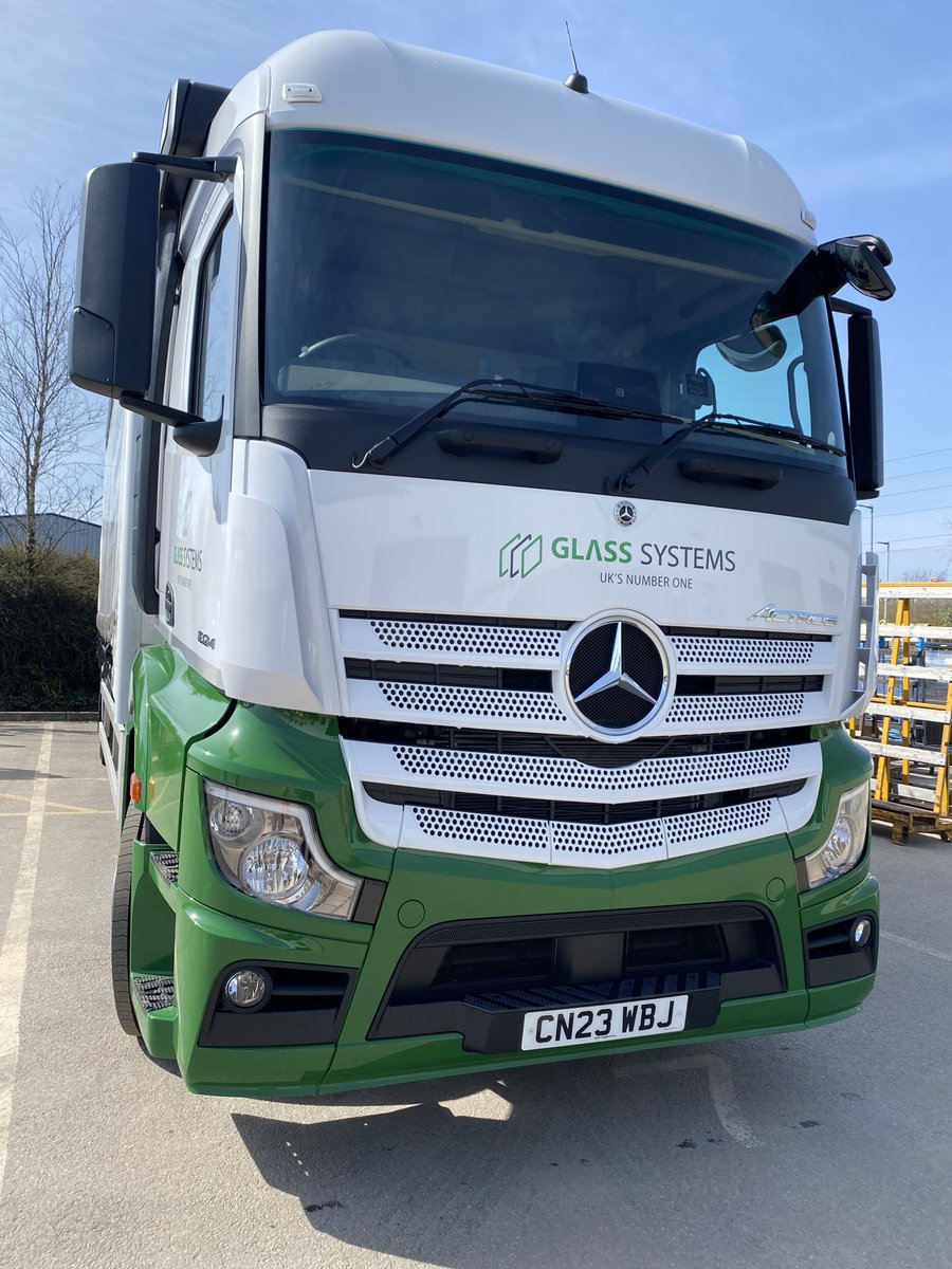 #GlassSystems#New Actros#EuroCommercials#TrucksYouCanTrust -Thank You Glass Systems for the new Actros Stream Space order delivered today - Let the sun shine ☀️ 👍🤓