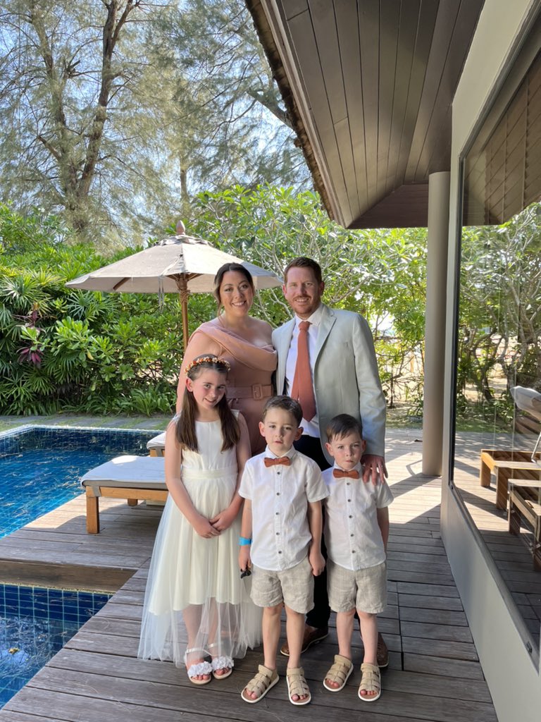 nickmully's tweet photo. Perfect day for a wedding https://t.co/uiN8SQgMkN