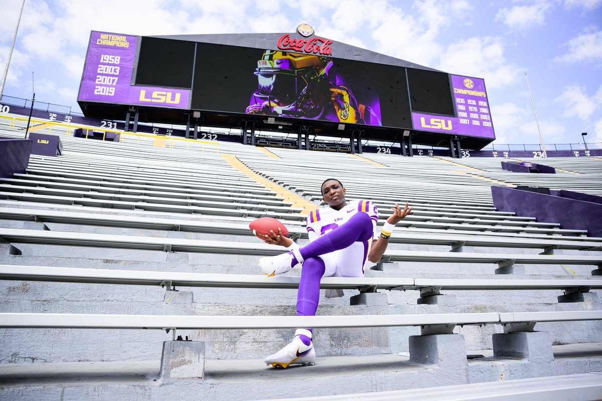 BurrellAeron's tweet photo. Tiger fans, y’all know what to do!! #GeauxTigers @LSUfootball https://t.co/XFxckYlfyh