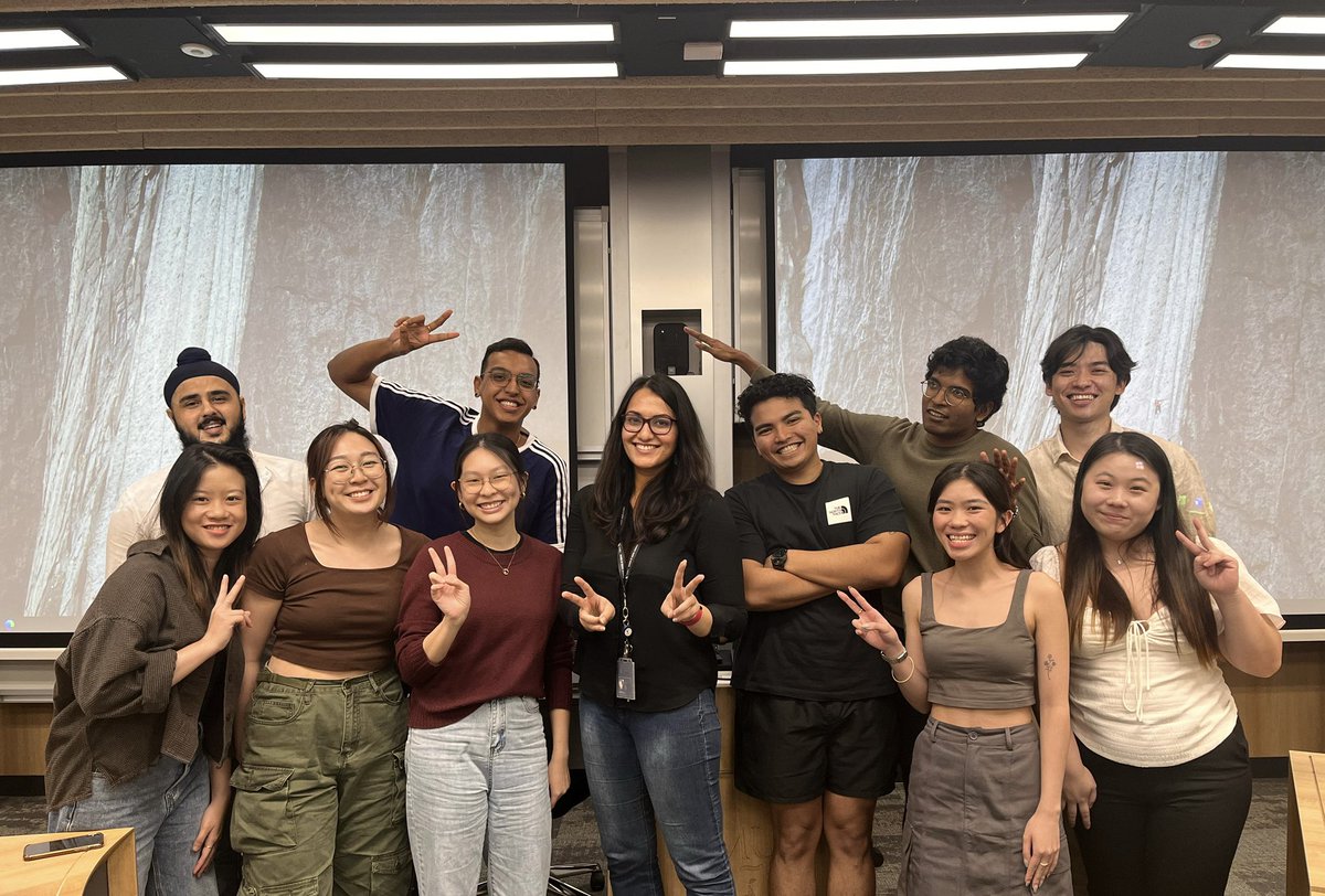 Seniors and senior citizen. Last week of classes <a href="/sgSMUSOSS/">SMU School of Social Sciences</a> ❤️