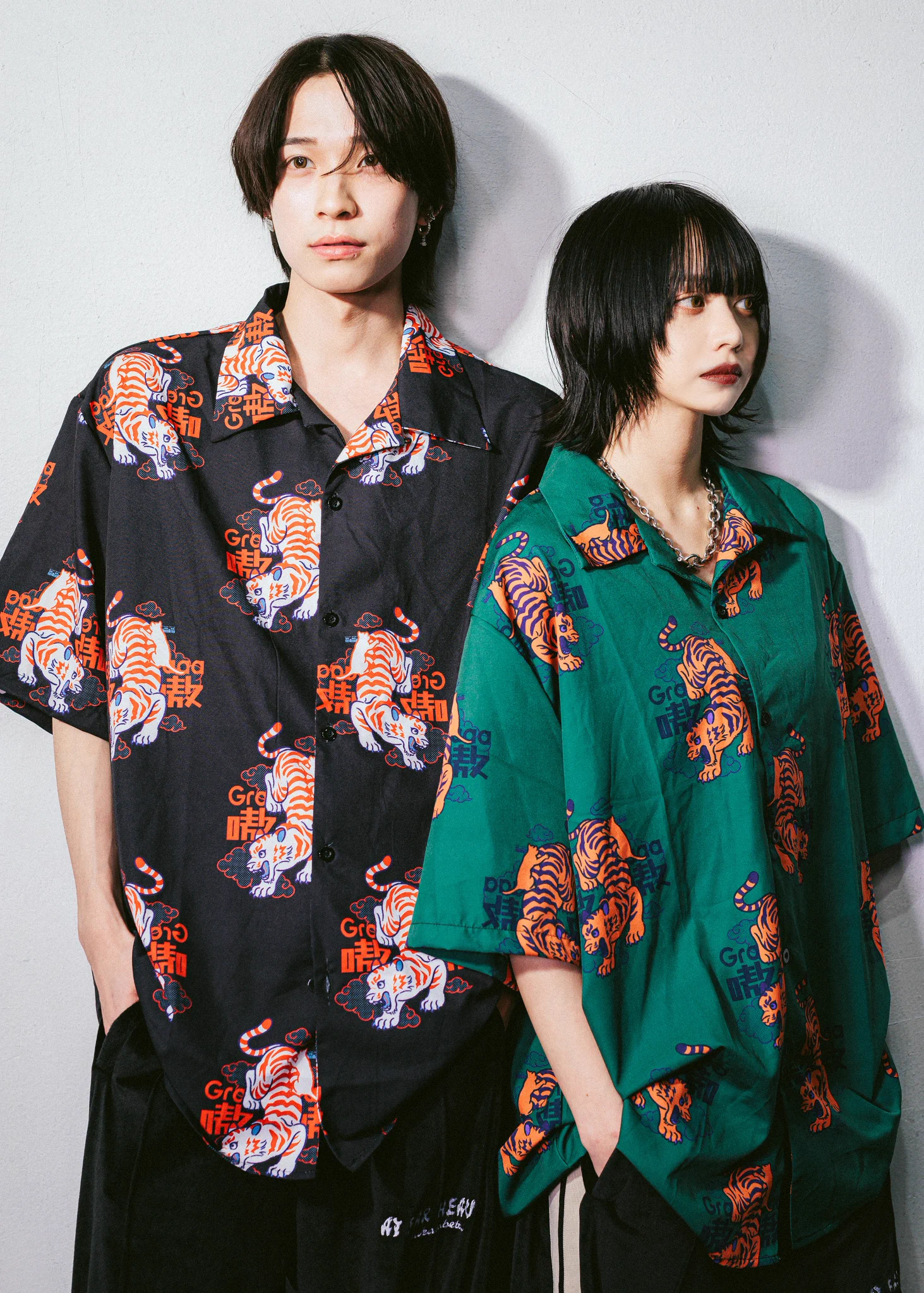 チュウカタベタイ×tomowaka コラボ【L】半袖シャツ　グリーン　総柄　虎 ともわか|tomowaka on X: 