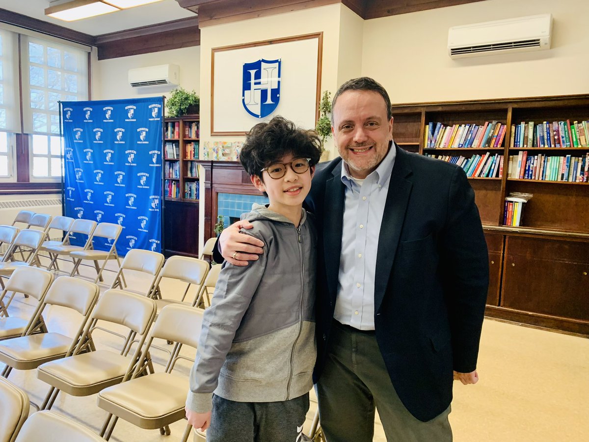TonySinanis's tweet image. Yesterday a former @JerichoUFSD kid-who I haven’t seen since kindergarten-was in @HerricksSchools for an event. We had a special connection -he’d call me Tony &amp;amp; tell me I was his buddy! 😊Reminded me that how we treat kids matters! #Cantiague #WeAreHerricks