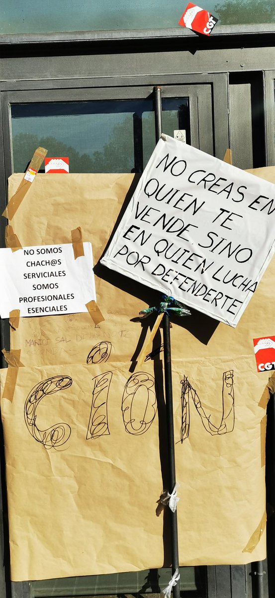 co_bascatalunya's tweet photo. 🗣️Este #1Mayo  queremos visibilizar especialmente la lucha de las  sindicales más feminizadas.  👭Mujeres que con su labor sindical han peleado por la mejora de nuestras condiciones laborales siendo vanguardia contra la precariedad. 👇👇 El artículo 
https://t.co/xp1t05a1Qi https://t.co/gPgE9aXP8R