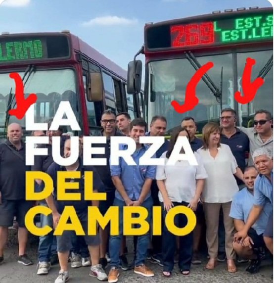 MarchelaGMEW21's tweet photo. Pero miren quien está en la foto junto a los agresores de Berni, Patricia Bullrich.  Todavía quedan dudas de que fue todo organizado ??
#Navarro2023 https://t.co/LRFOr1r7sK
