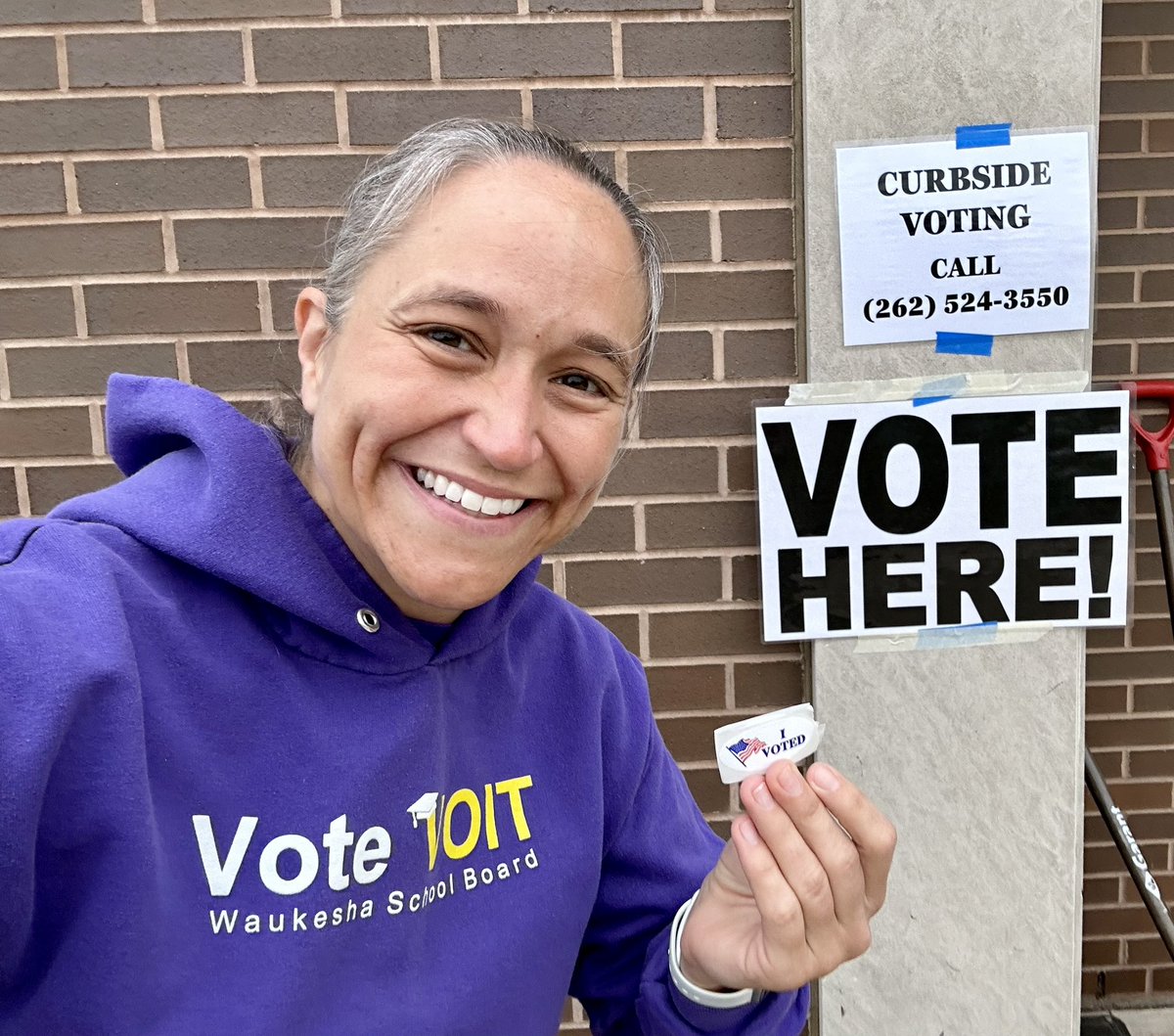 GretaVoit's tweet photo. I’m so proud & excited to vote for my Mom (@deevoit )! 🗳️ We need your help! Please vote ONLY VOIT TODAY! #VoteVoit #GoMom #Proud
Polls close at 8 PM, and check out this link for polling locations: https://t.co/XlHEusTCkG https://t.co/C3oEtXkAQD