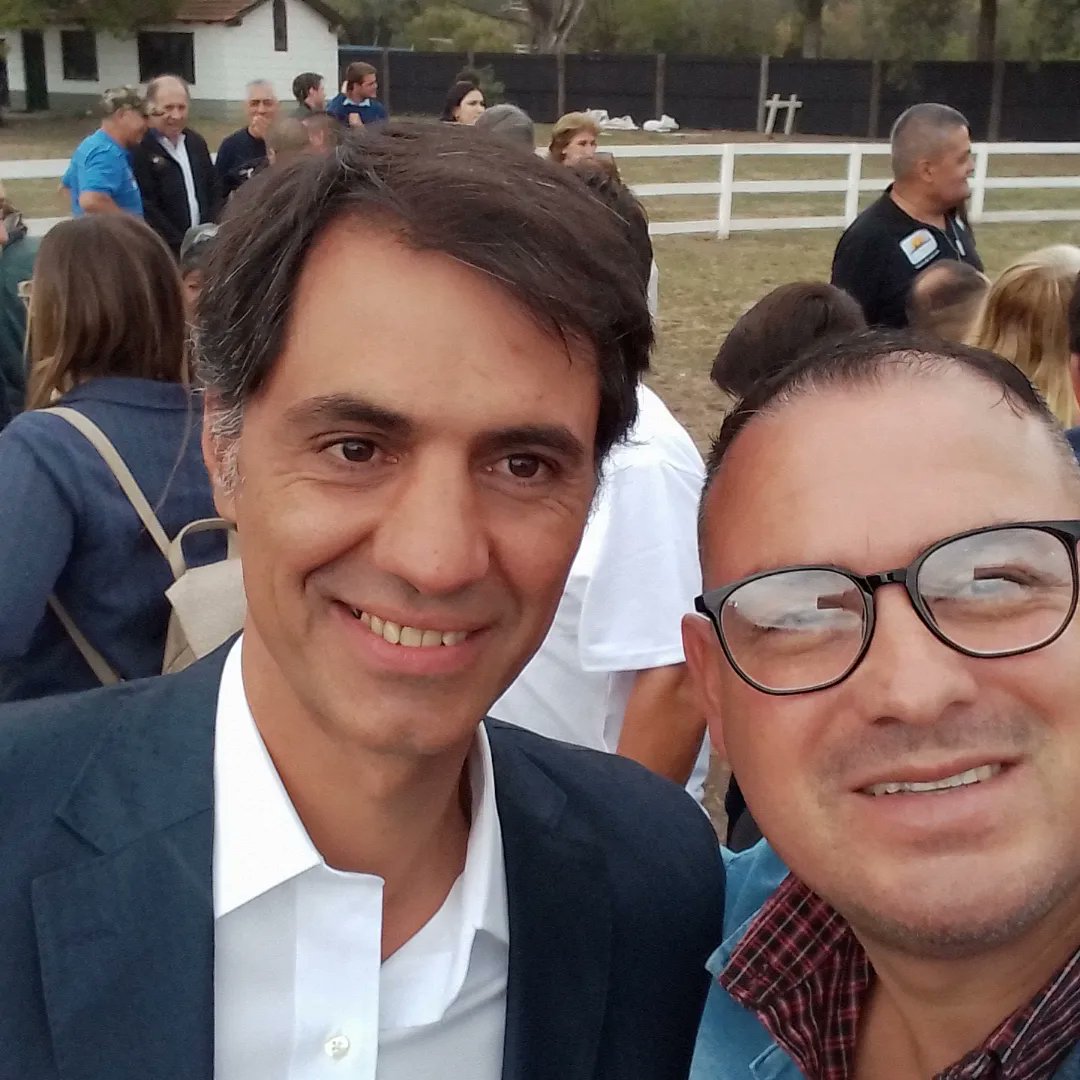 Marcelo78850955's tweet photo. Con German! Omenaje a los caidos en malvinas. https://t.co/LL8WdaKqsS