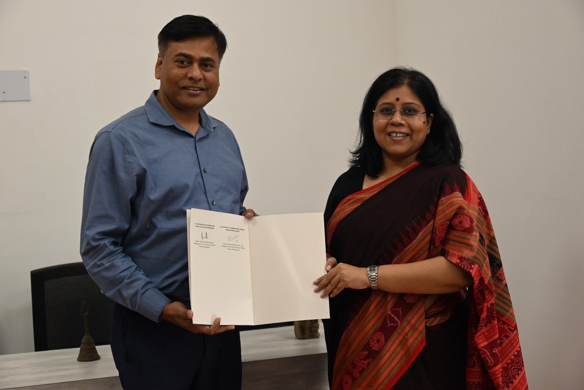 PhdmaO's tweet image. PHDMA signs a MoU with @SocratusW, a non-profit for
-#knowledgesharing regarding qualitative research
-building #sensemaking
-#networking with stakeholders
-forming #networkalliances for greater #policy and #governance discourses under its #Narratives &amp;amp; #LivedReality Lab
#phdma