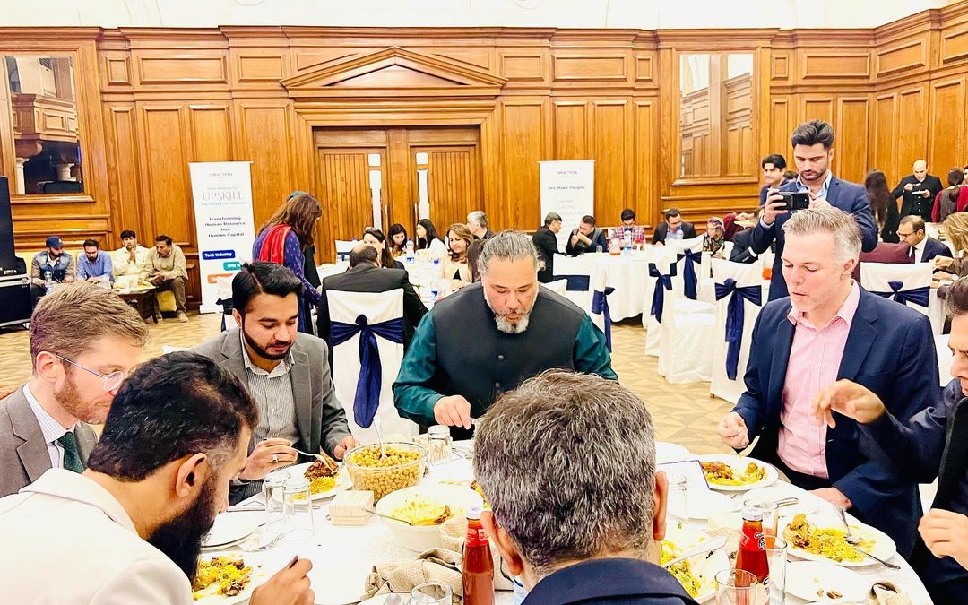 farhansaleem776's tweet image. Delighted to met with IT Heroes of Pakistan at @DirActionSkills .Kudos to @nabeelaq to establish such an amazing platform. @DigitalMandee @paktechforum_  #digitalmandee #pakistantechforum