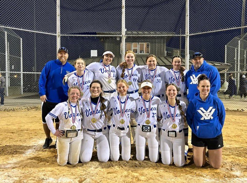 Lutz_22's tweet photo. First tournament weekend was filled with ups and downs.  But how they respond is a sign of the direction they are headed.  Enjoy this ladies.  More work ahead! https://t.co/8gCnTrVat2