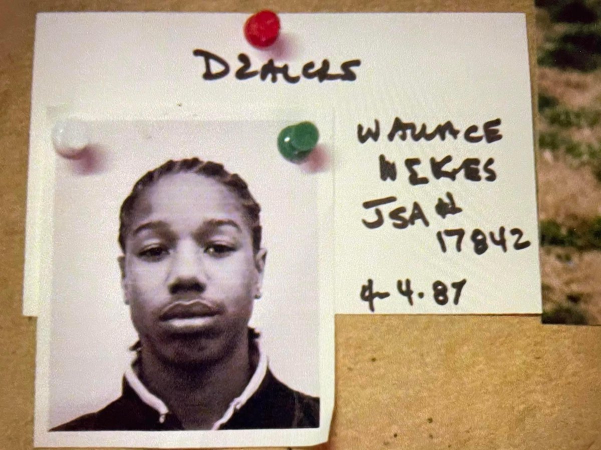 Ziggys_Duck's tweet photo. Wallace would have turned 36 today. 
(Born 4-4-87) #TheWire https://t.co/8SzmQPibmg