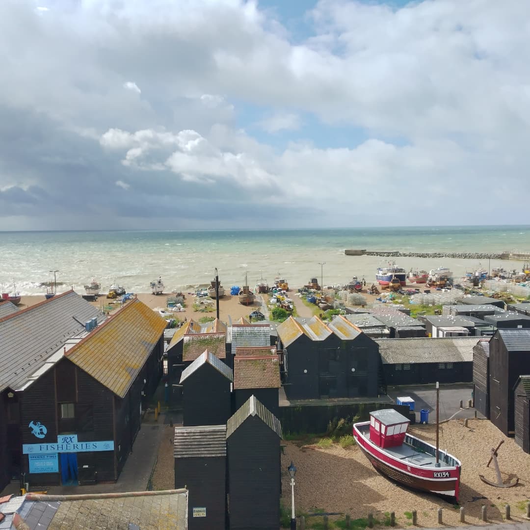 What a treat this lovely spring sunshine is! We have some walks coming up for Easter weekend, check them out here: ohps.org.uk/walks/
Click on the buttons to get to your chosen ticket link. The page tells you of alternative ways to pay. Happy Easter! 🐣