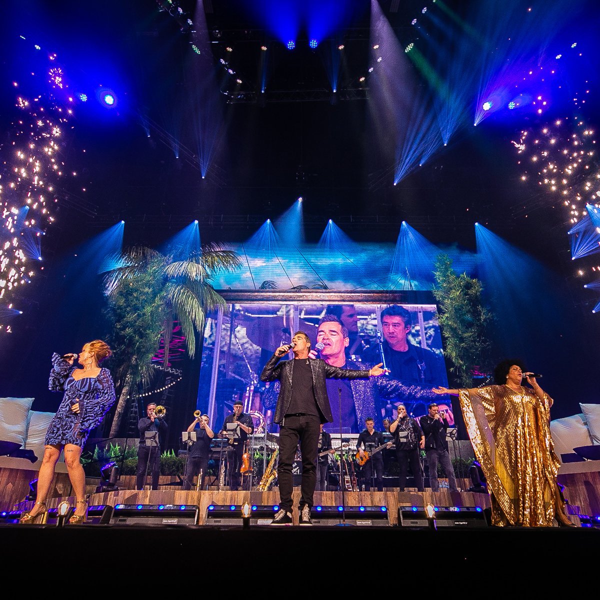 BAASboekingen's tweet photo. Afgelopen zaterdag was de tweede editie van Beste Zangers Live. Wij mochten de programmering hiervoor verzorgen met Blanks, Ferdi Bolland, @jaapreesema @jvdboom @KarsuDonmez Nielson, @RoxeanneHazes Sarita Lorena, @Taniakross  @Thomasbergetwit en Tim Akkerman.

Foto's: Nikki Born https://t.co/EGE9HfK8Ye