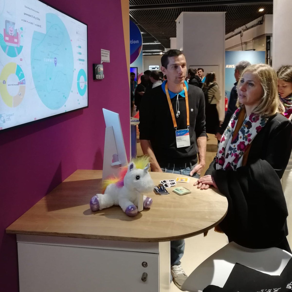 NellyGarnier's tweet image. Rencontre avec des start-ups et de nombreux acteurs du numérique à l’occasion de l’#AWSSummit2023