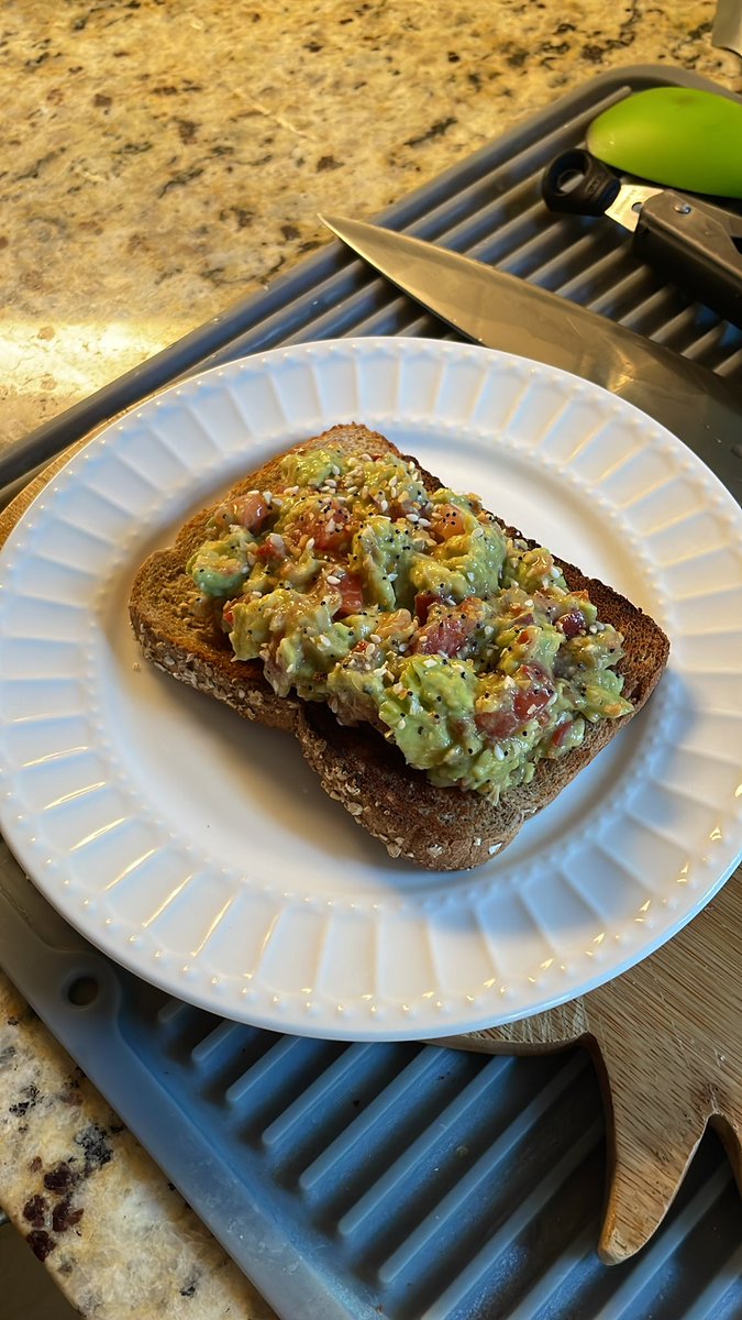 RealChefStove's tweet photo. Avocado Toast Tuesday

#breakfast #avocado #avocadotoast https://t.co/DzBx9BGzEY